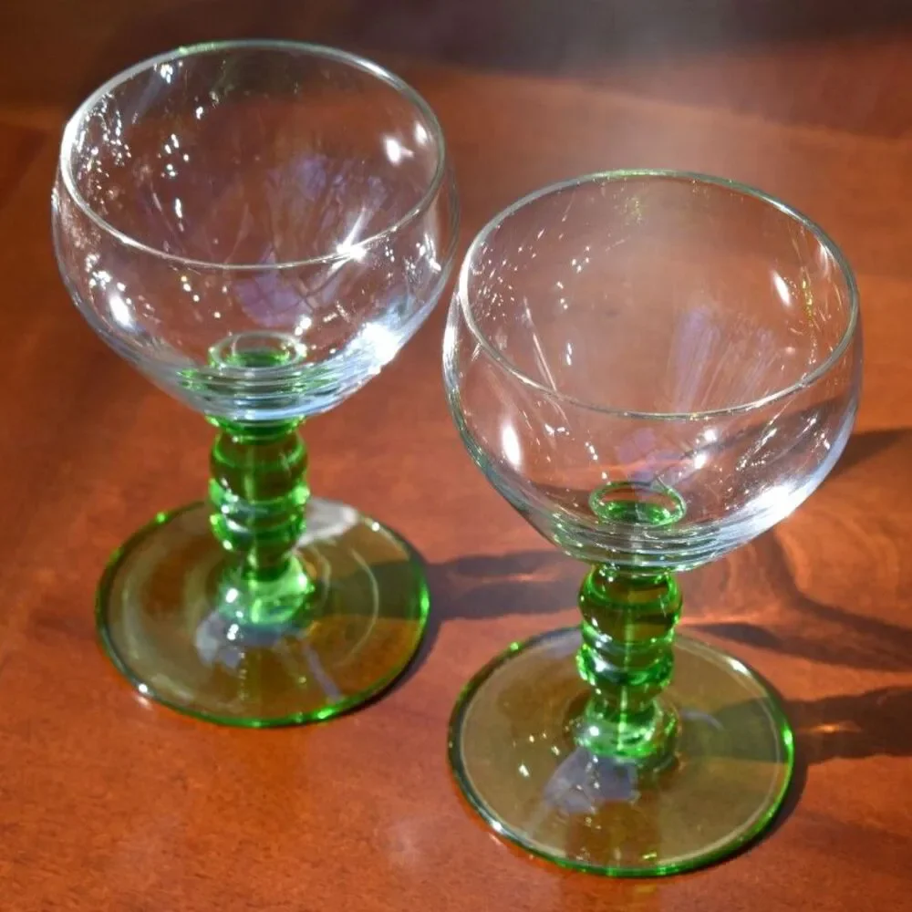 Set of 2 Roemer Wine Glasses with Green Foot